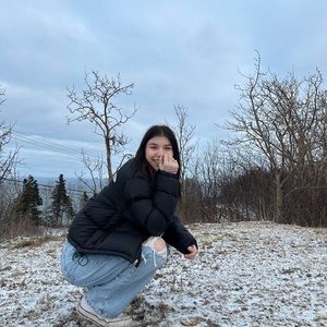 Meet your Posher, Léa-maude